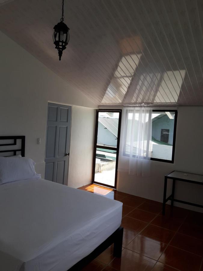 Vista Castillo Hotel Golfito Eksteriør billede